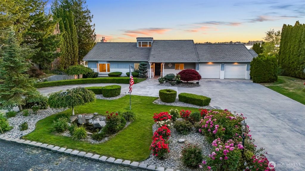 1782 Valley Road Ne, Moses Lake