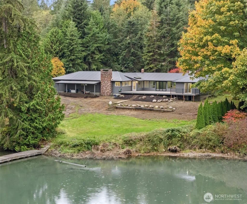 27582 State Highway 104 Ne, Kingston