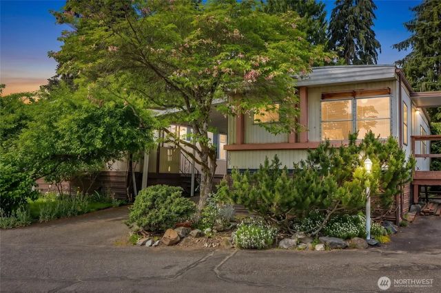 7301 Ne 175th Street 303, Kenmore