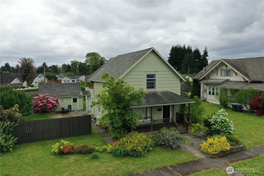 612 W Cherry Street, Centralia