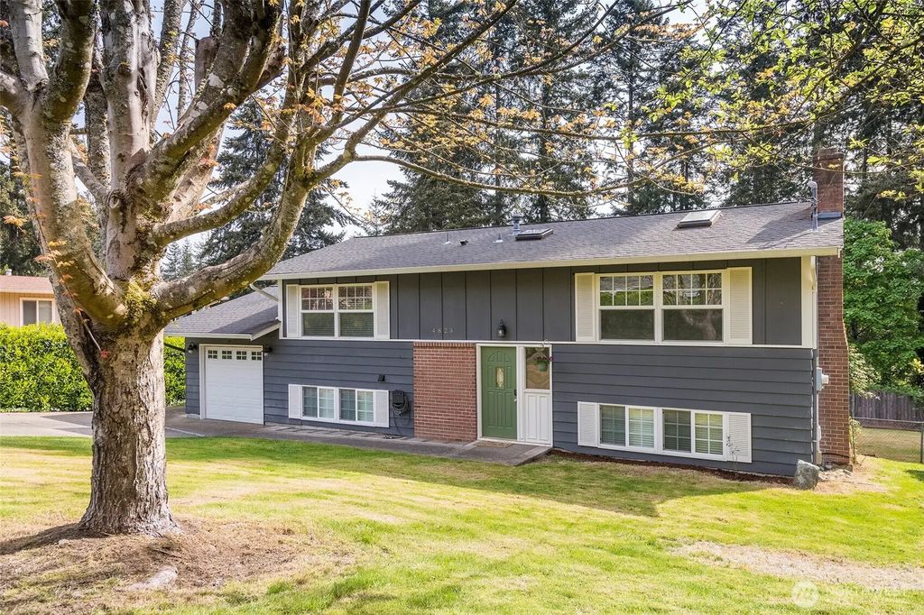 4823 66th Avenue W, University Place