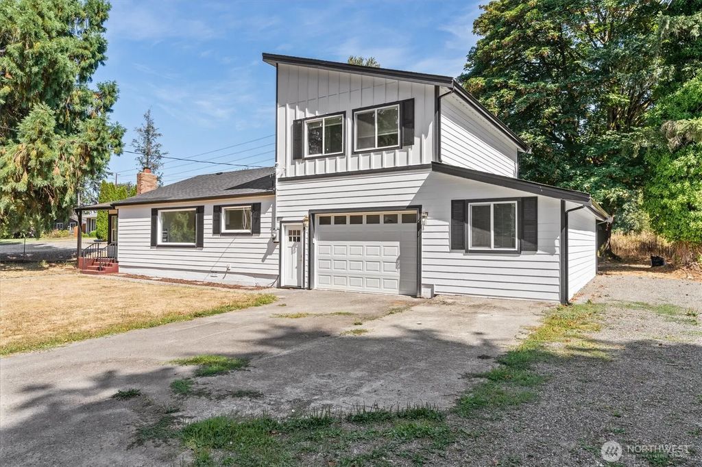 7003 44th Avenue E, Tacoma