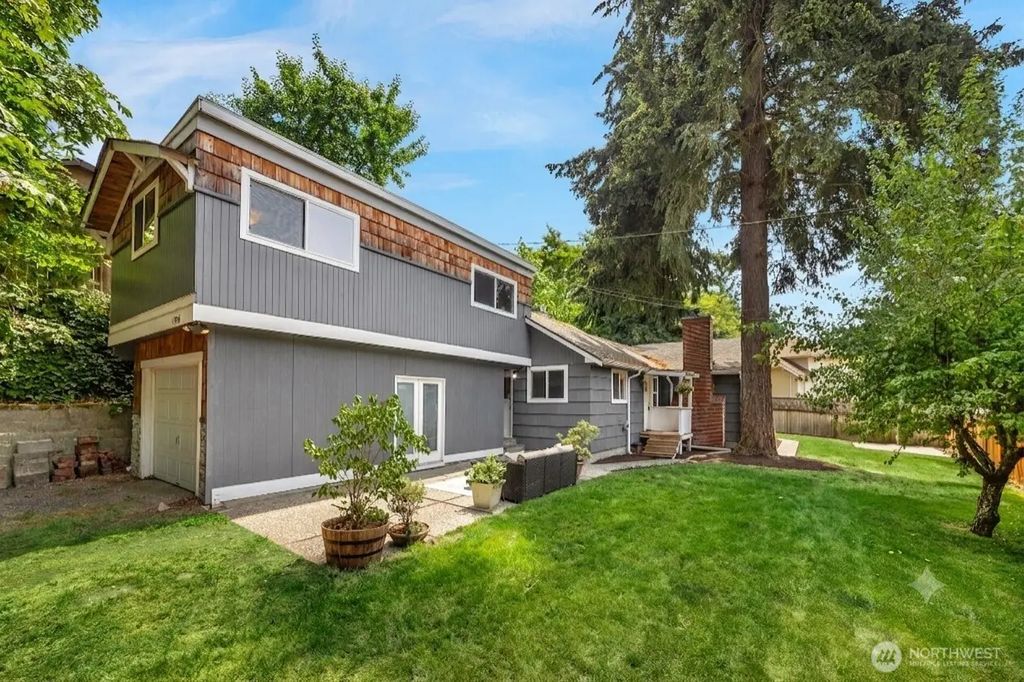 17806 83rd Place Ne, Kenmore