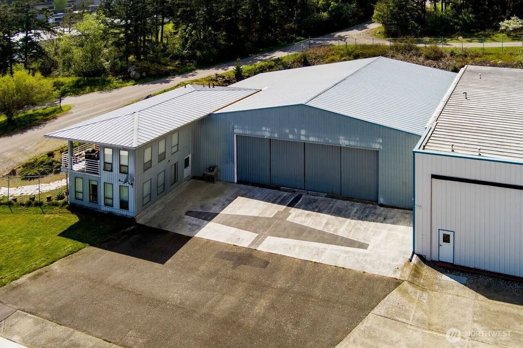 740 Airport Circle Drive, Friday Harbor
