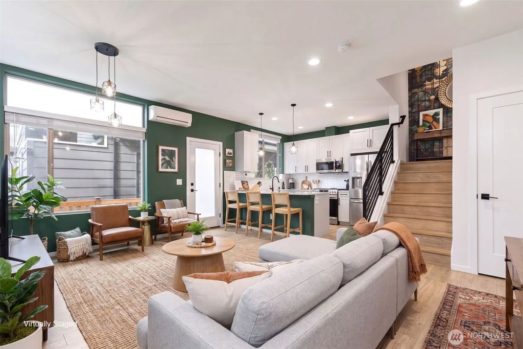 8015 Mary Avenue Nw D, Seattle