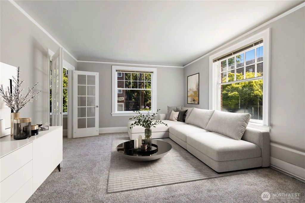 321 Boylston Avenue E 202, Seattle