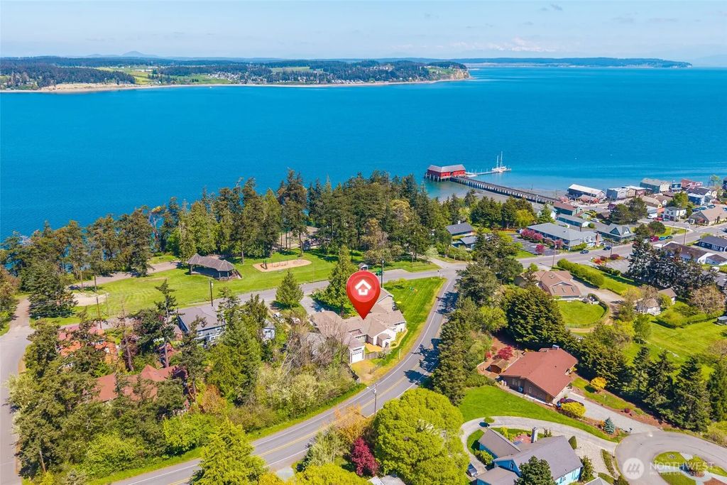 305 Nw Coveland Street, Coupeville