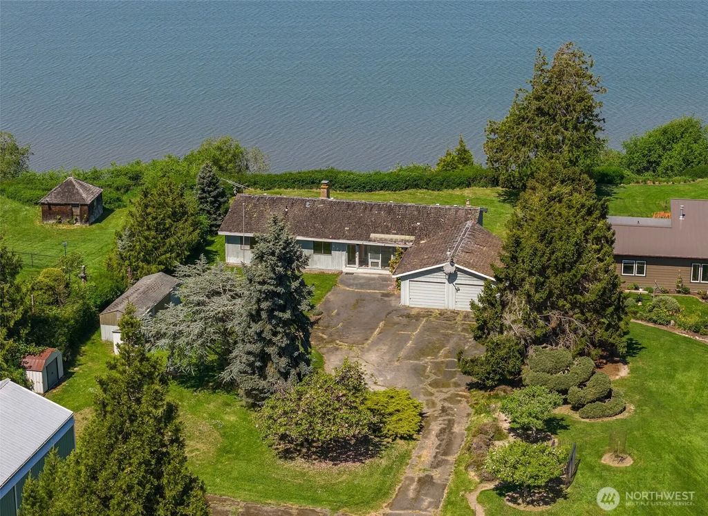 432 W Anderson Road, Sequim