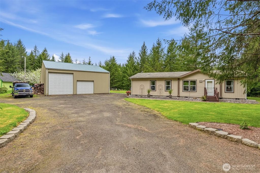 1047 Beaver Creek Road, Cathlamet