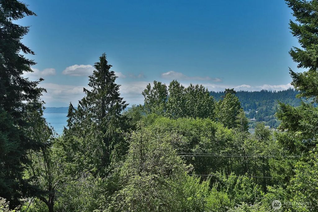 0 Xxx Cultus Bay Road, Clinton