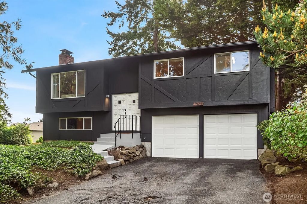 1421 Nw 196th St, Shoreline