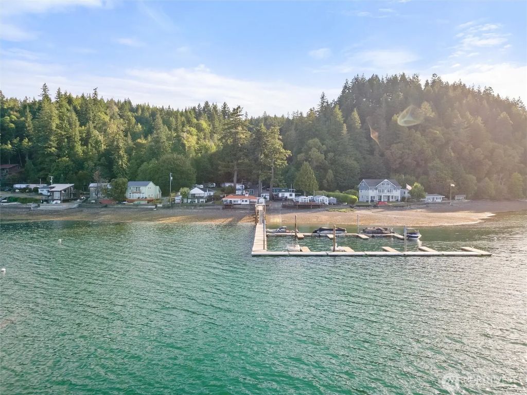 15781 Ne North Shore Road, Tahuya