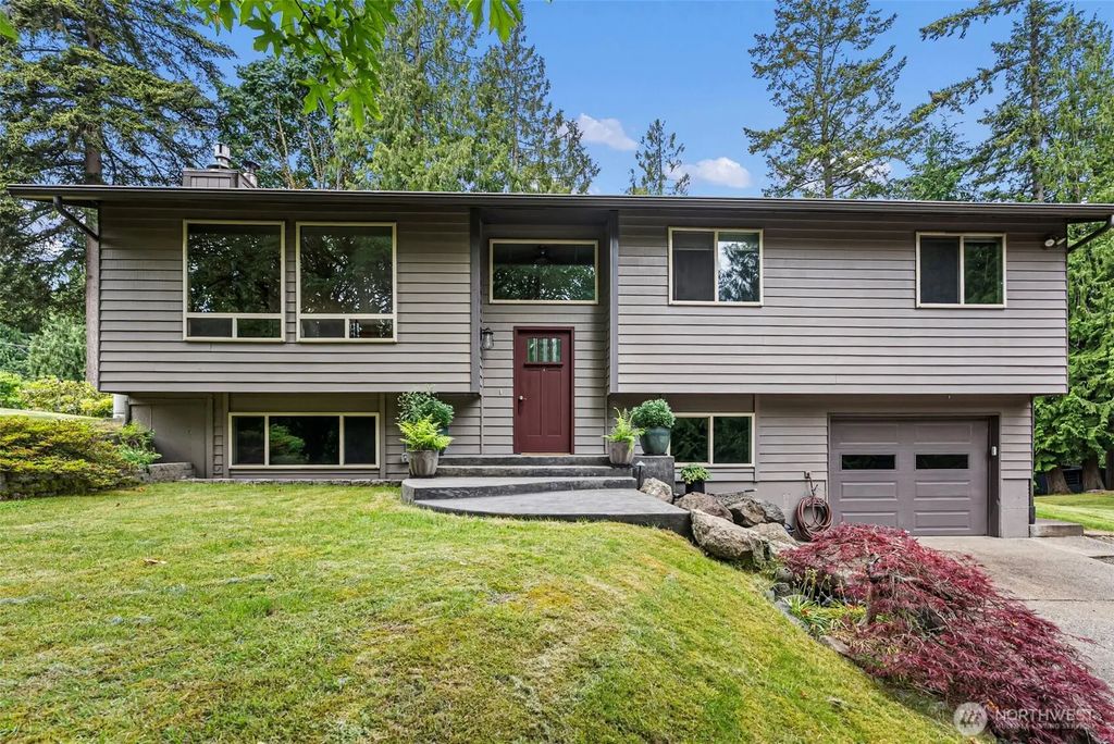 19545 Park Boulevard Ne, Suquamish