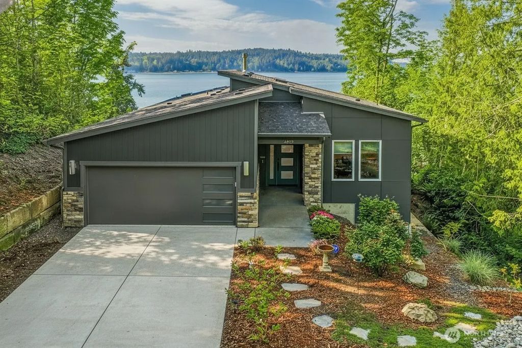 4652 E Hillcrest Drive, Port Orchard
