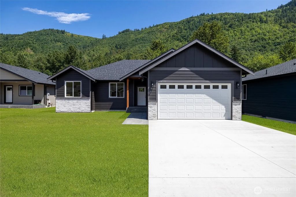 6522 Watson Loop, Maple Falls