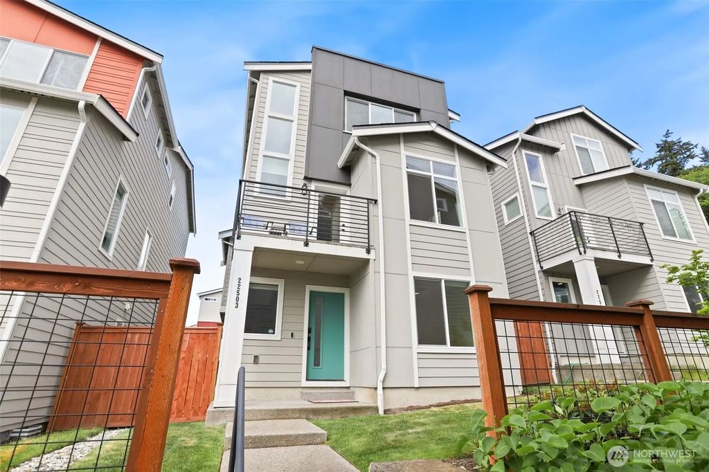 22503 70th Place W, Mountlake Terrace