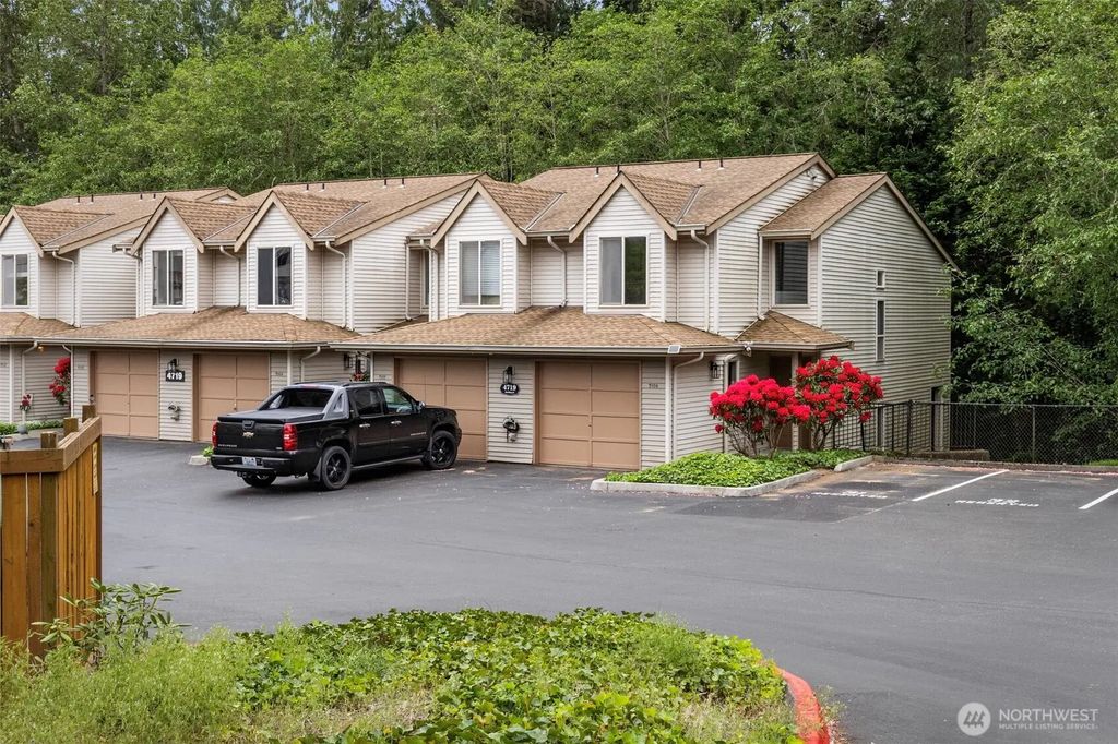 4719 Nw Walgren Drive 106, Silverdale