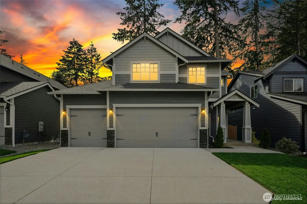 16729 8th Avenue Ct E 14, Spanaway