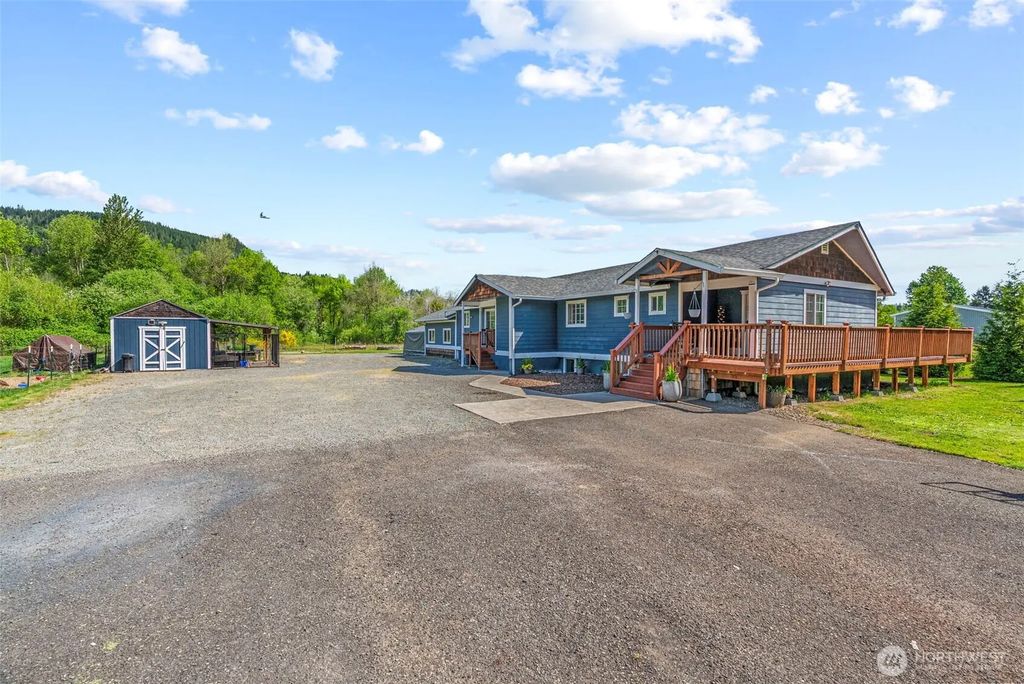 24716 Ne 419th Street, Amboy