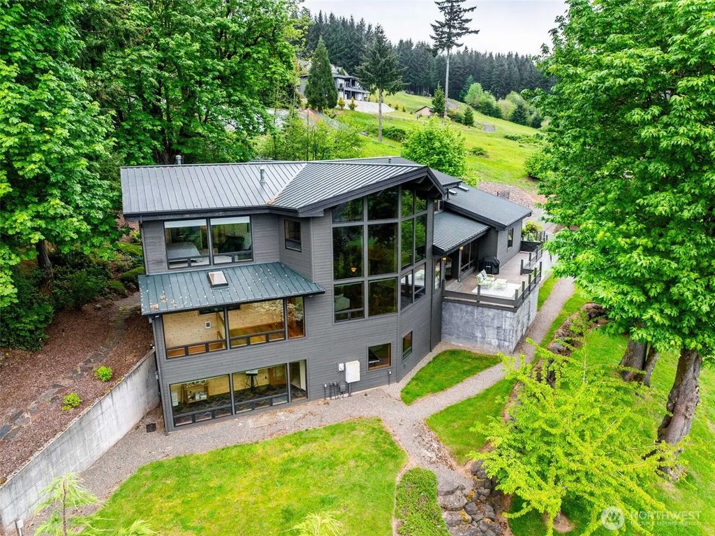 813 Varsity Road, Kalama