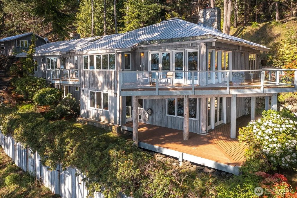 1424 Palisades Drive, Orcas Island