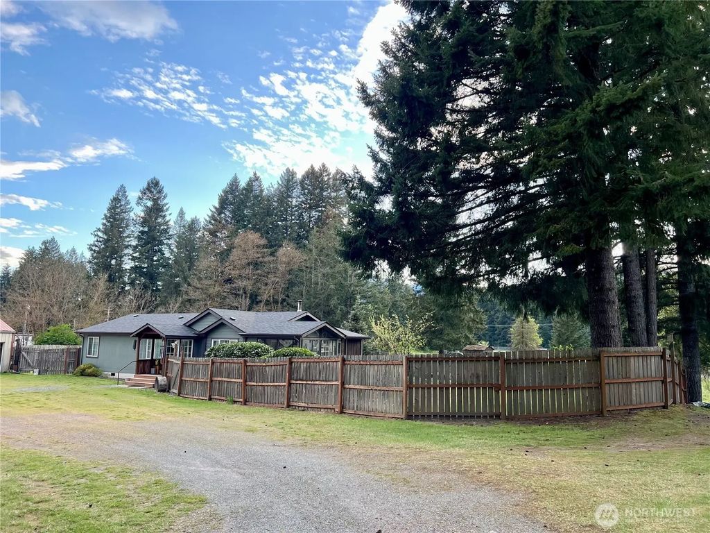 12977 Us Highway 12, Packwood