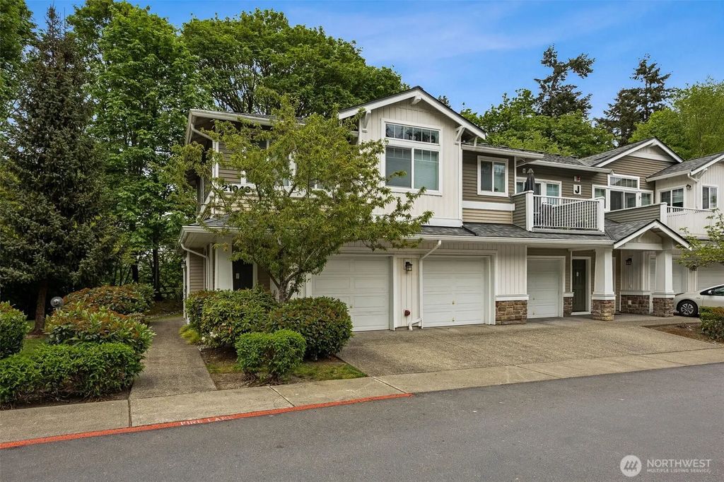 21048 40th Place S J2, SeaTac