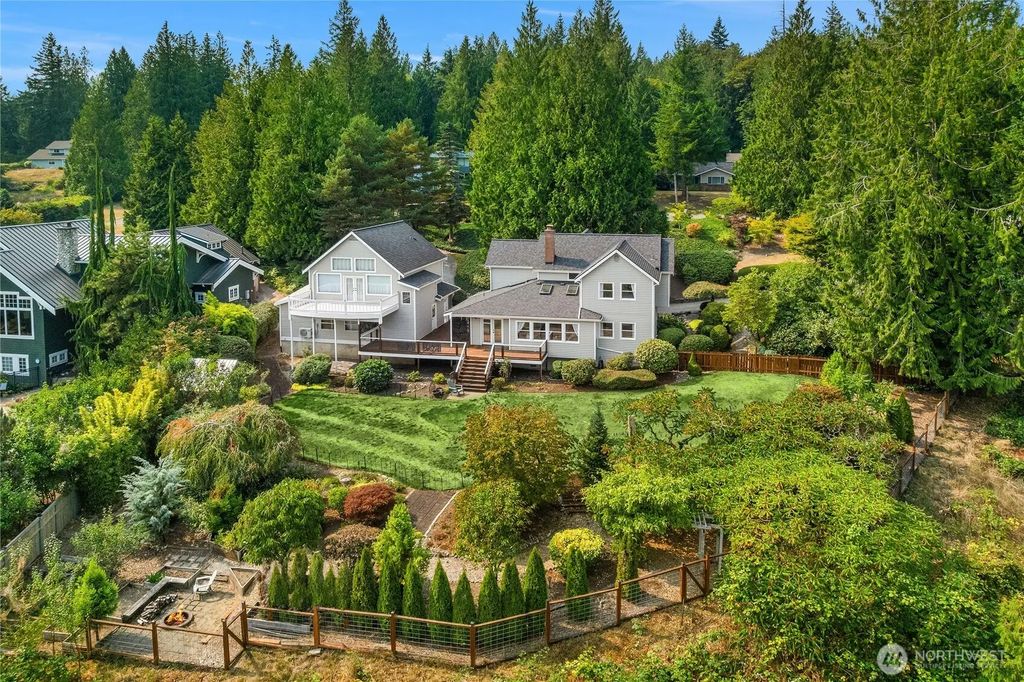 1718 292nd Place Ne, Carnation