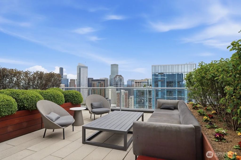 1808 Minor Avenue 2100, Seattle
