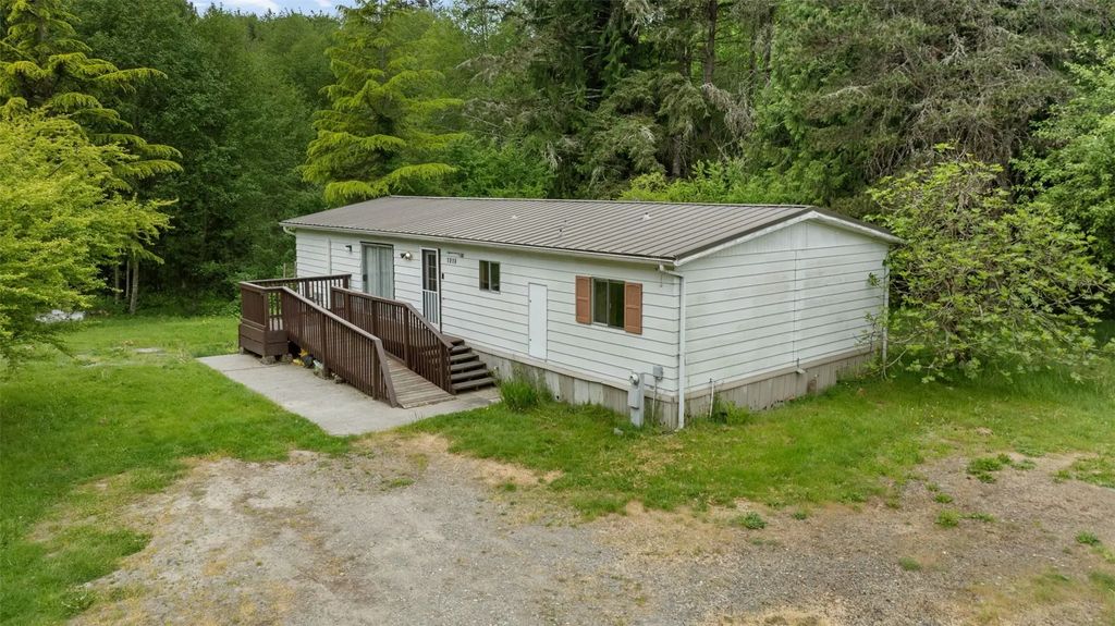 1916 Key Peninsula Highway Nw, Lakebay