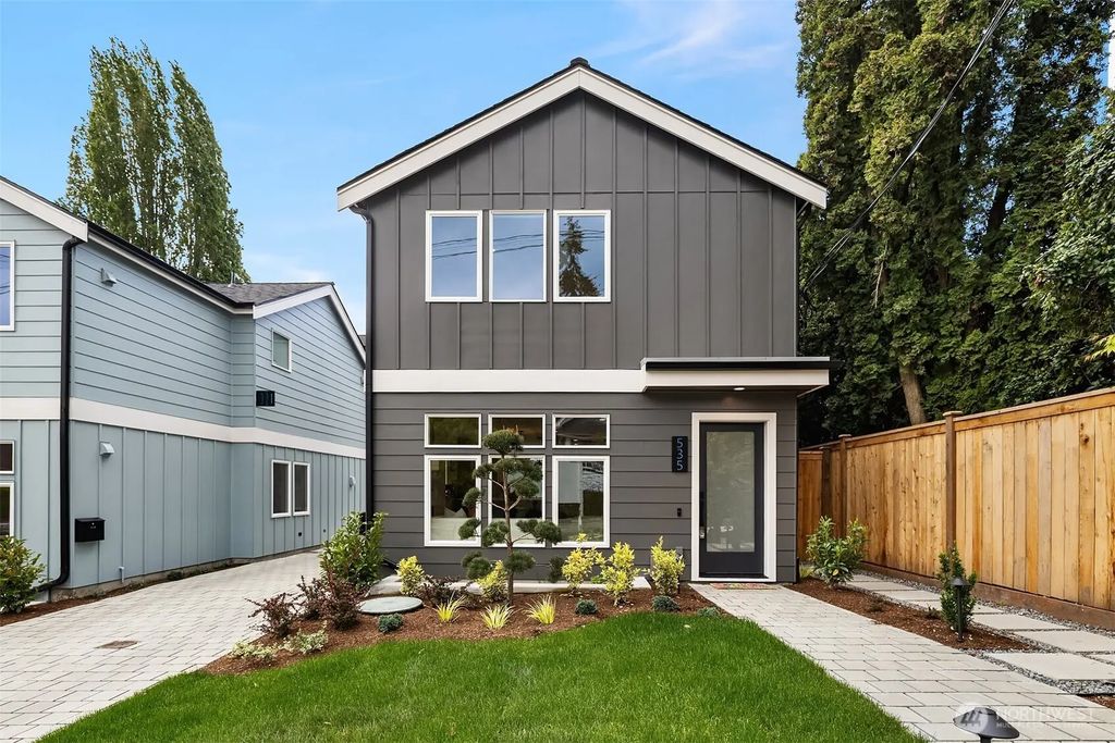 535 N 70th Street, Seattle