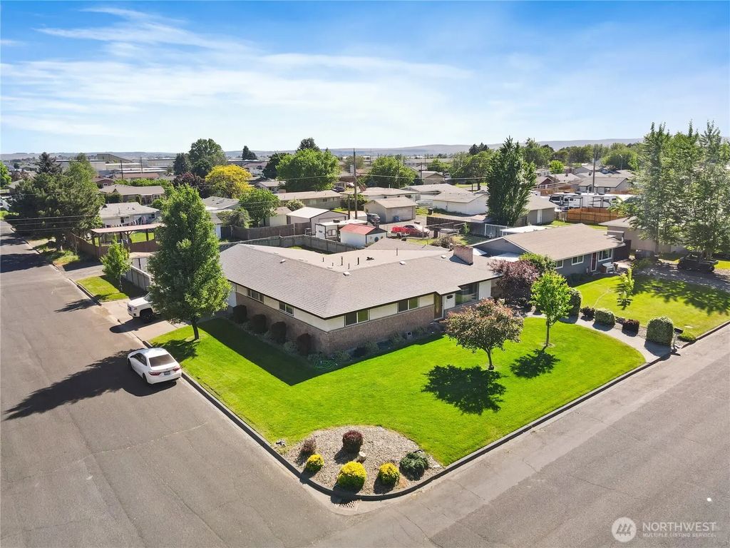 1156 E Elm Street, Othello