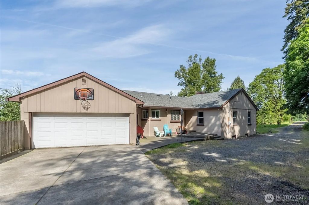 201 Carroll Road, Kelso