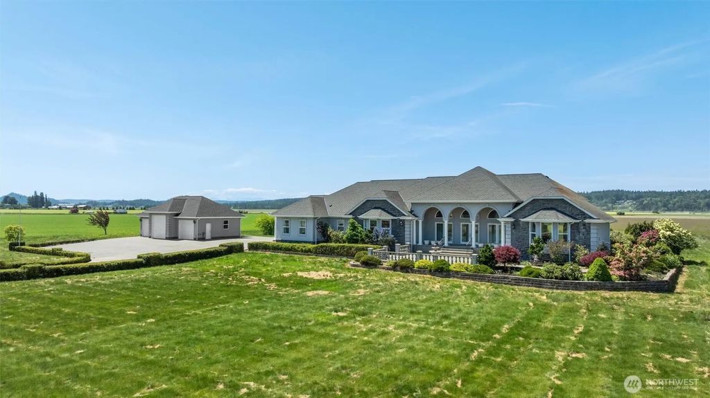 15714 La Conner Whitney Road, La Conner
