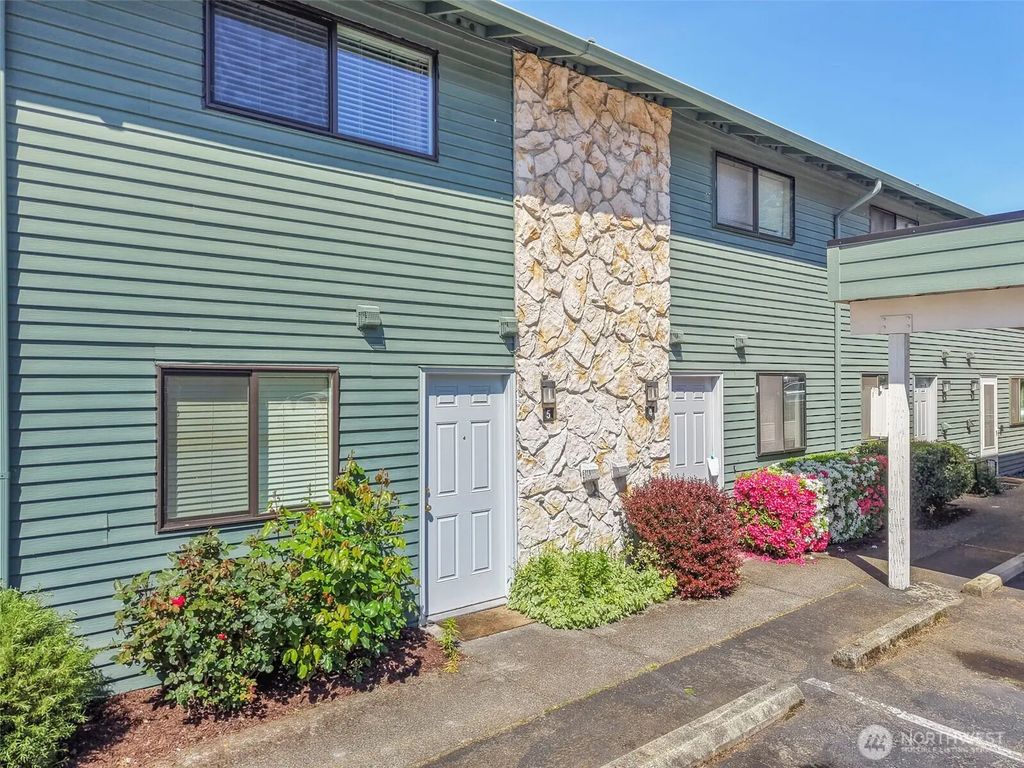 1040 S 320th Street 5, Federal Way