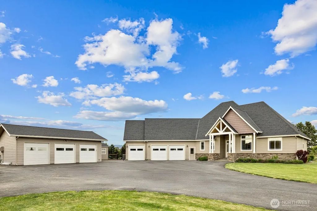 670 Berry, Ellensburg