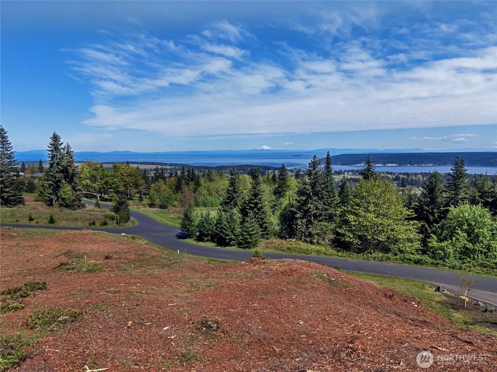 15 High View Way, Sequim