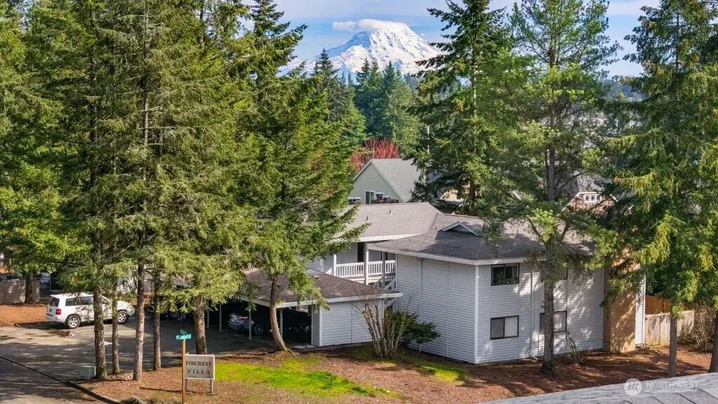 1461 Rainier Court, Fircrest