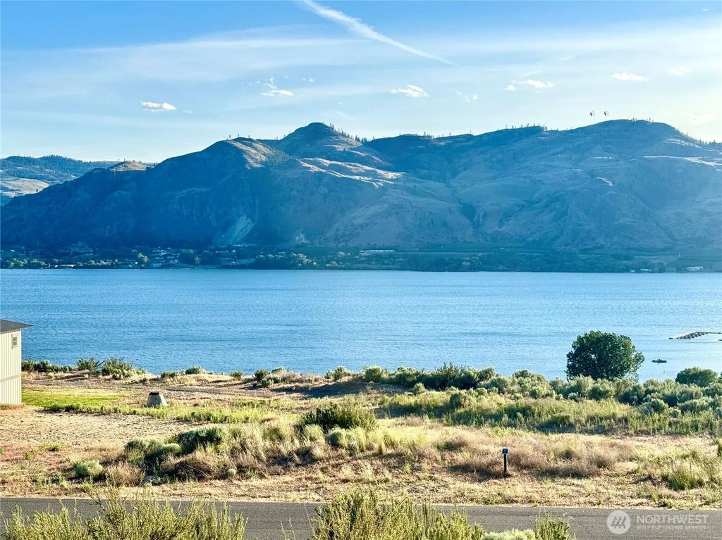 114 Village Way, Oroville