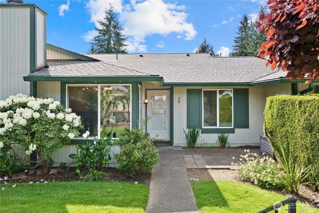 520 S 323rd Place 12-e, Federal Way