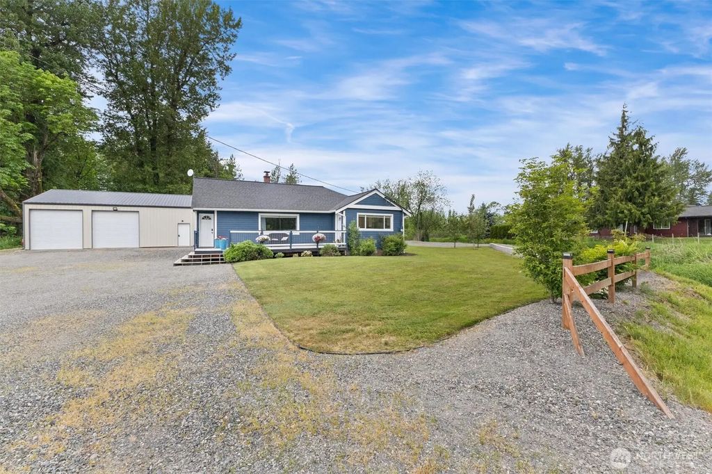 9007 Van Buren Road, Everson