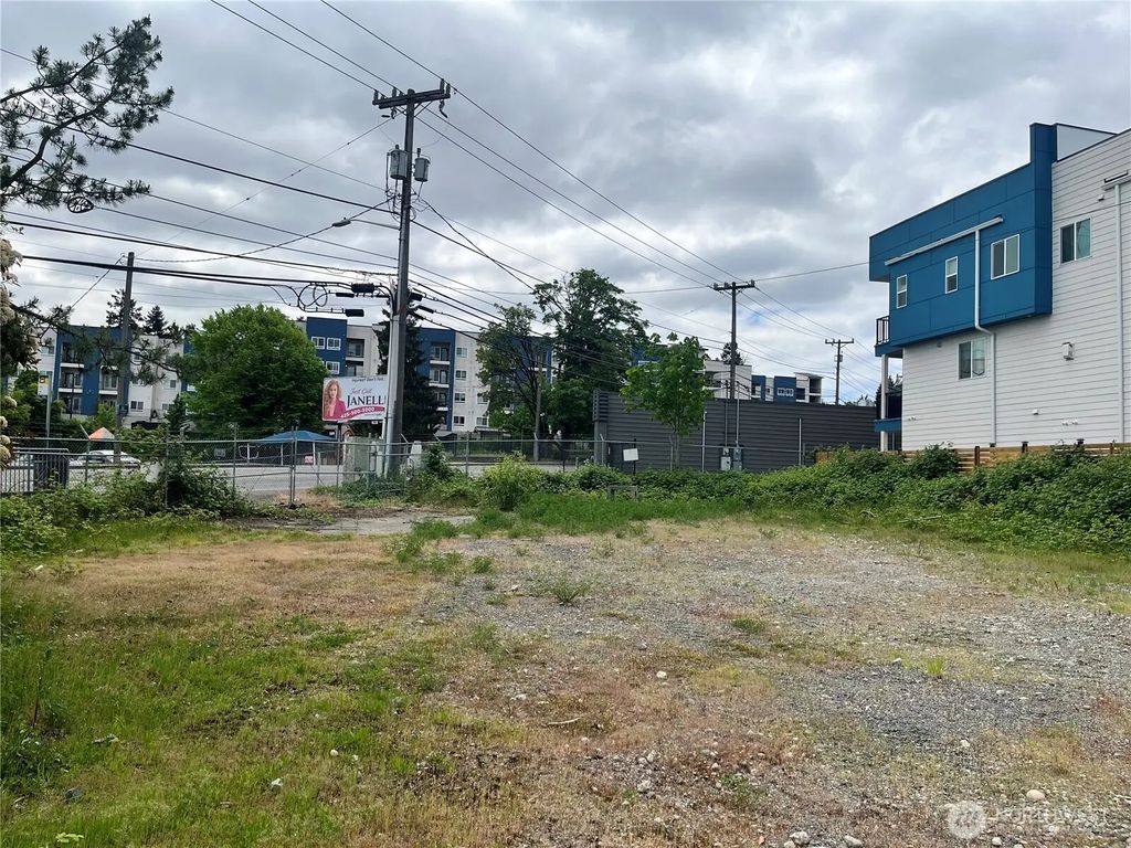 11601 Des Moines Memorial Drive S, Seattle