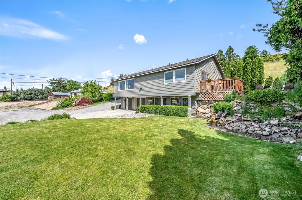 316 Easy Street, Wenatchee
