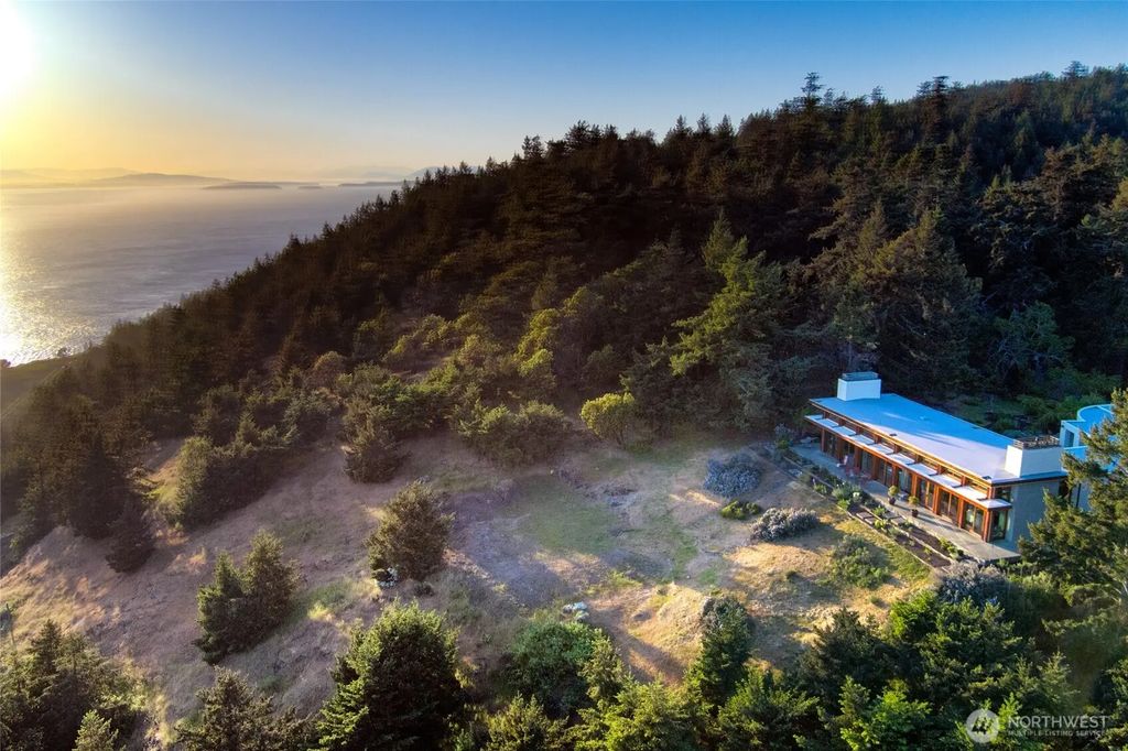 653 Hannah Road, San Juan Island