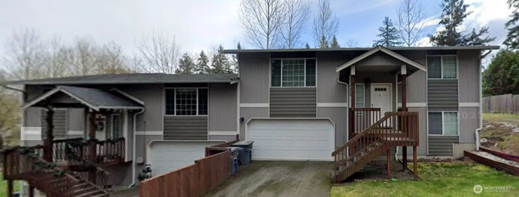 7229 Vandermark Road E, Bonney Lake