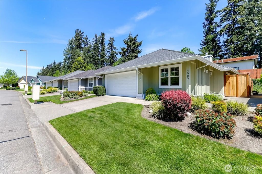 4525 7th Street Se 8, Puyallup