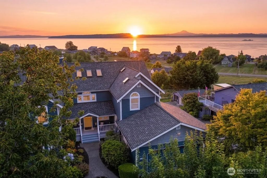 7610 Ne Bruce Lane, Hansville