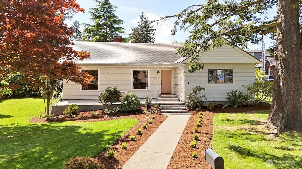 1635 Madison, Port Townsend