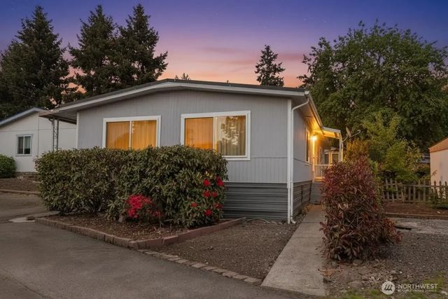 7301 Ne 175th Street 215, Kenmore