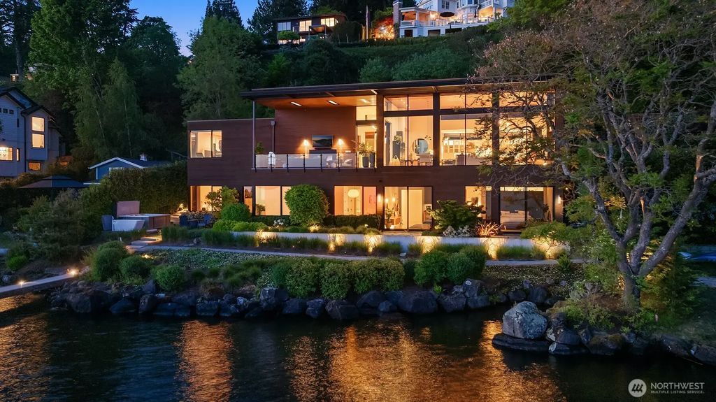 4041 W Mercer Way, Mercer Island